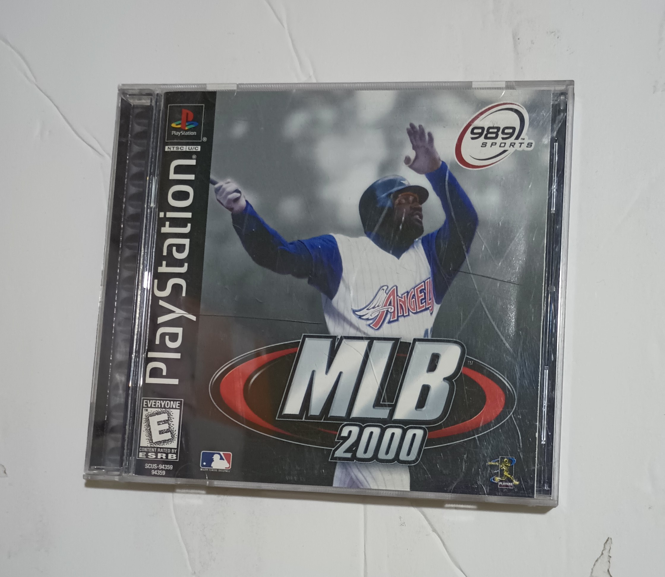 MLB 2000